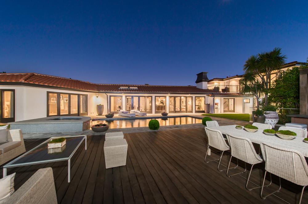 Mila Kunis verkauft ihr Hollywood Hills Anwesen für $3,99 Millionen Dollar 8