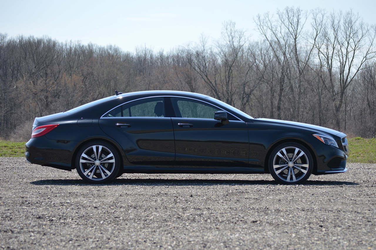 Introducing the 2015 Mercedes-Benz CLS400 2