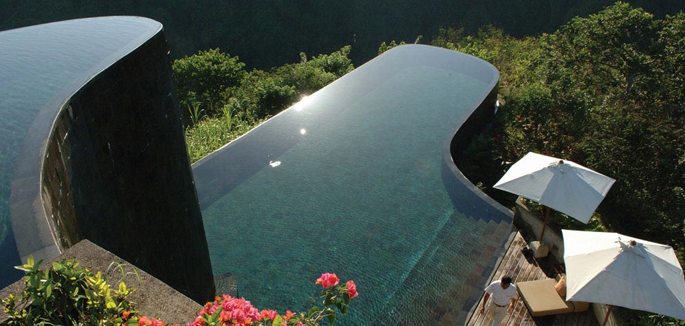 10-Spectacular-Infinity-Pools-01