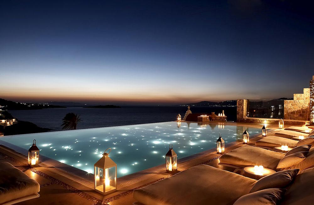 10-Spectacular-Infinity-Pools-08