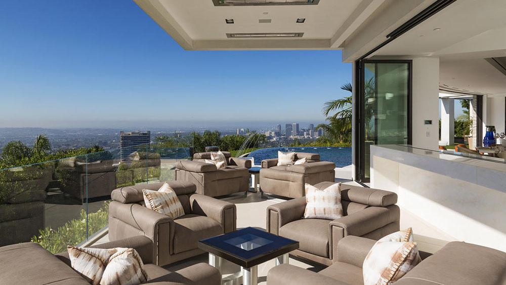 Beyonce and Jay Z Consider Buying L.A. Property for $85 Million 3