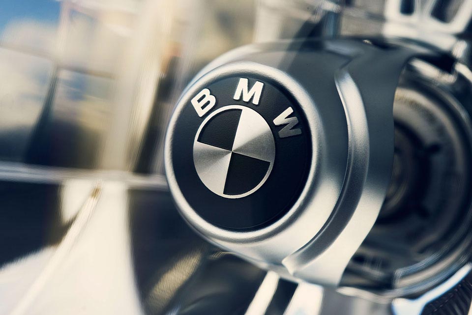The essence of 90 thrilling years of BMW Motorrad: BMW R nineT 9