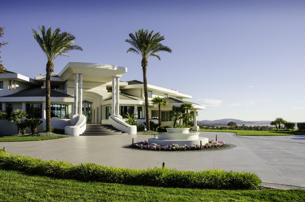 Eddie Murphy’ verkauft sein Anwesen für $12 Millionen Dollar 1