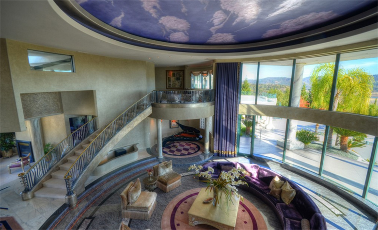 Eddie Murphy’s Mansion on the Market for $12 Million 26