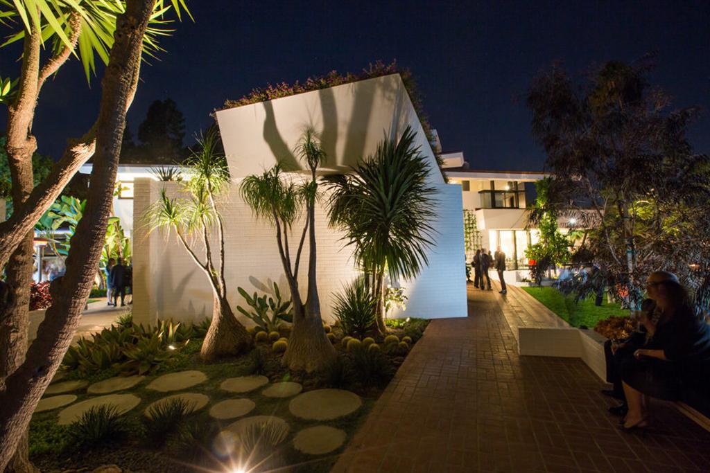 Ellen DeGeneres Bought Luxury Mansion In Los Angeles For $40 Million 7