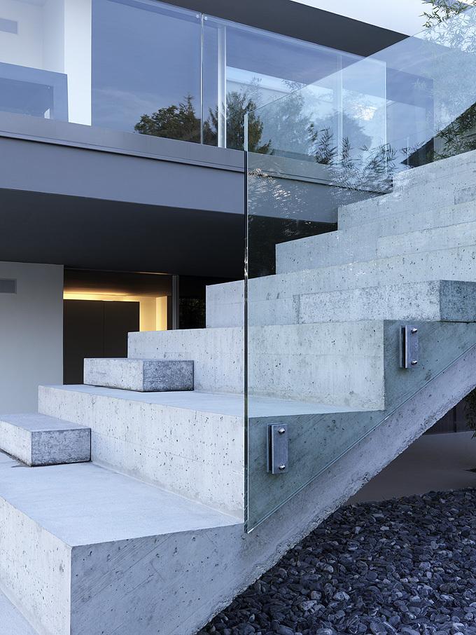 Feldbalz House by Gus Wuestemann Architects 10