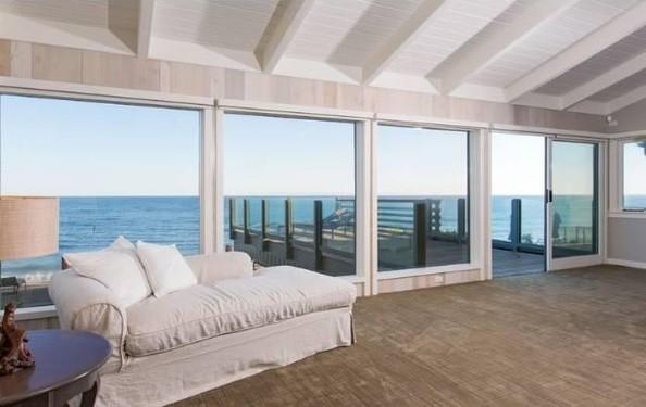 Inside Leonardo DiCaprio’s $17.35 Million Malibu Beach House 13