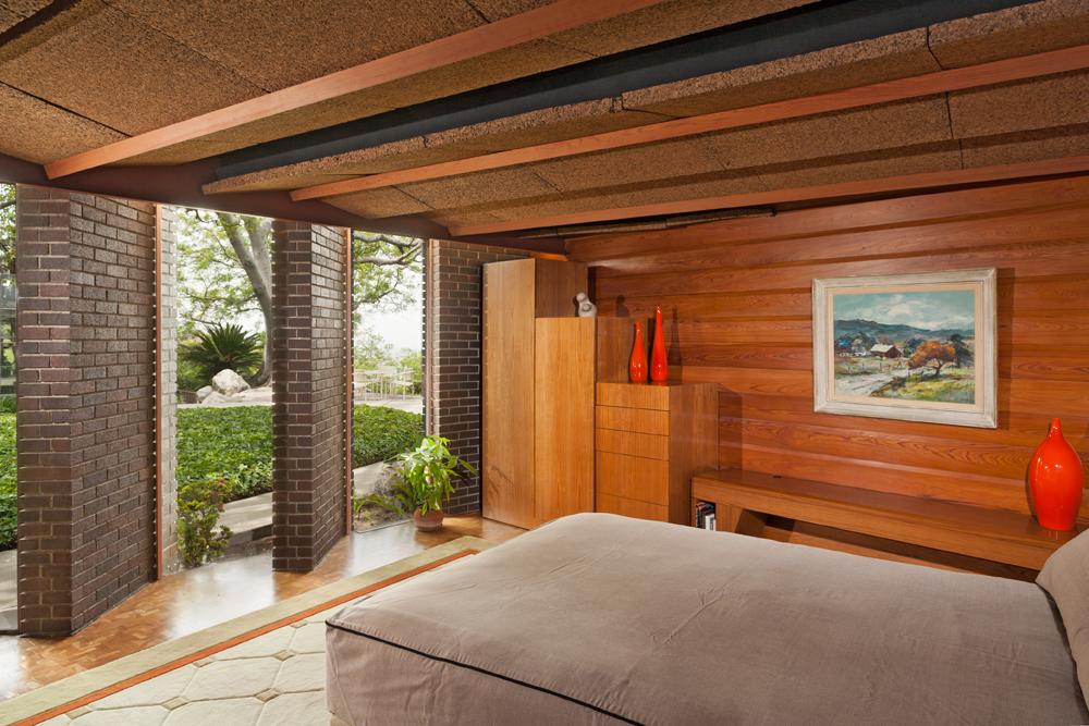 L.A. Silvertop House Designed by John Lautner for Sale 6
