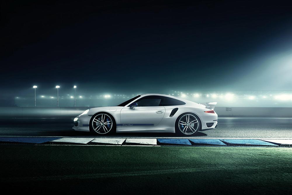 Porsche 911 Turbo mit Body-Kit aus Carbon von TechArt 1