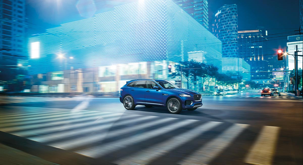 The new Jaguar F-Pace First Edition 4