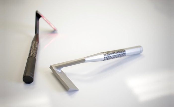“Skarp”: The First Razor with a Laser 1