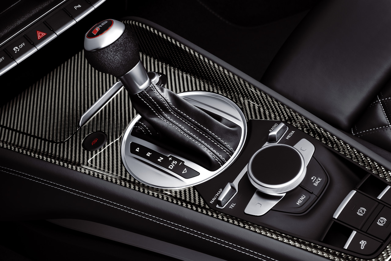 Der Neue Audi TT RS als Coupé und Roadster: 5 Zylinder mit 400 PS 11
