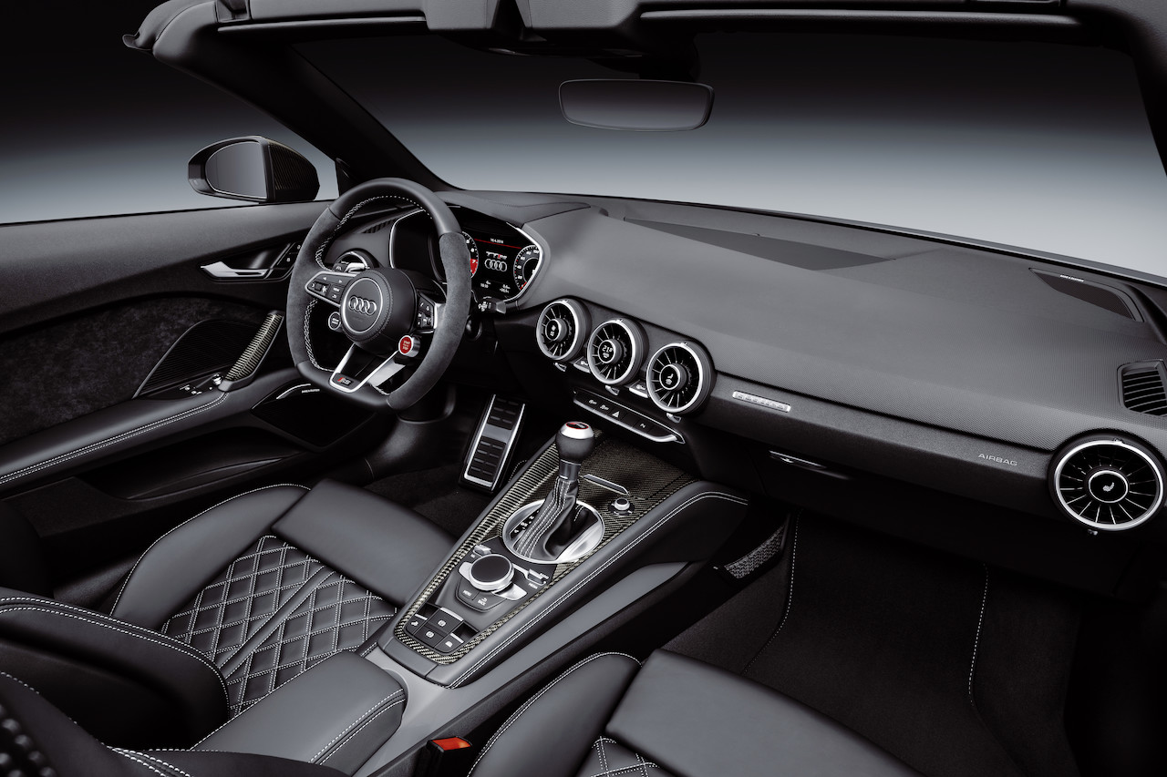 Der Neue Audi TT RS als Coupé und Roadster: 5 Zylinder mit 400 PS 10