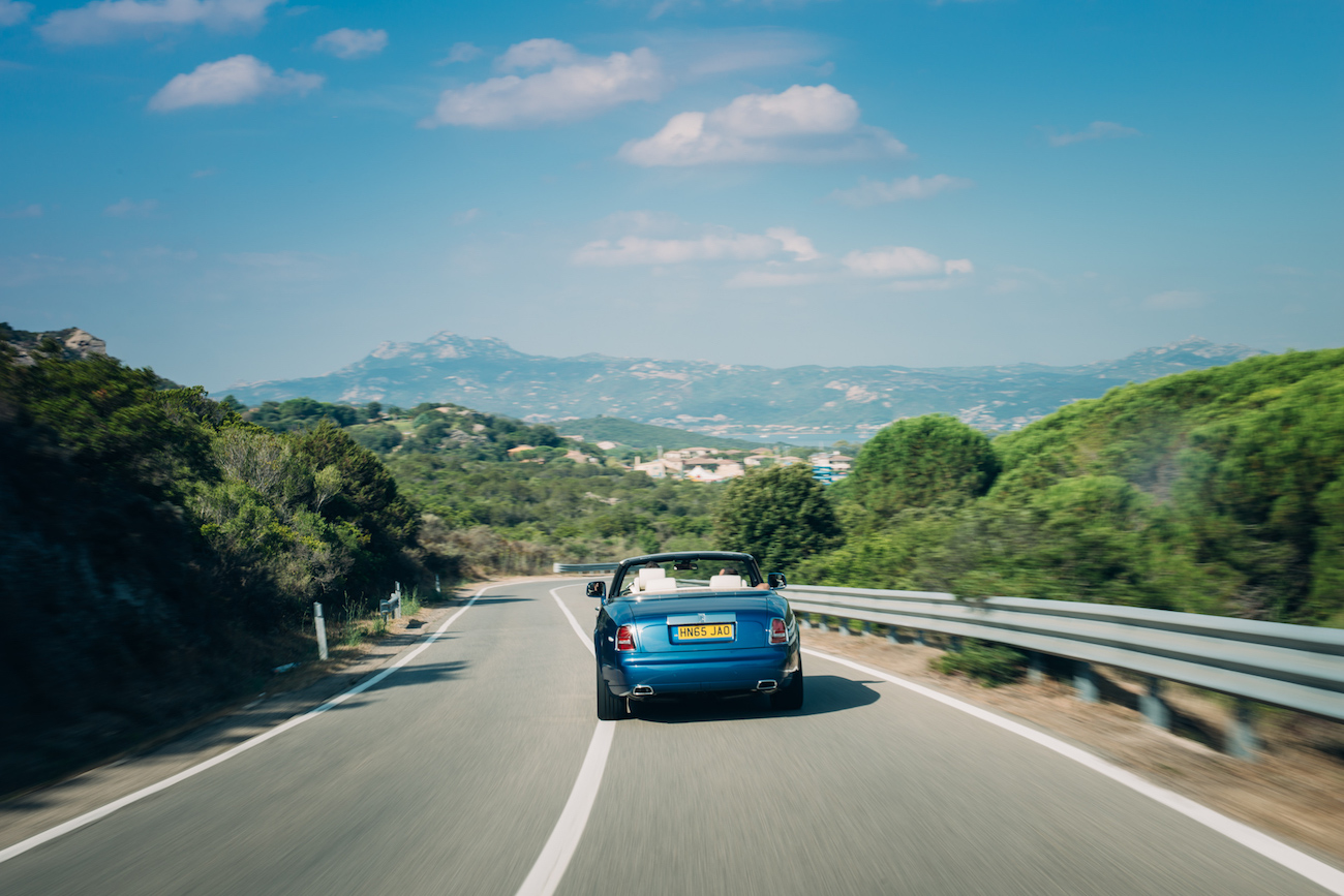 La Dolce Vita: Mit dem Rolls-Royce Dawn über Sardinien 3