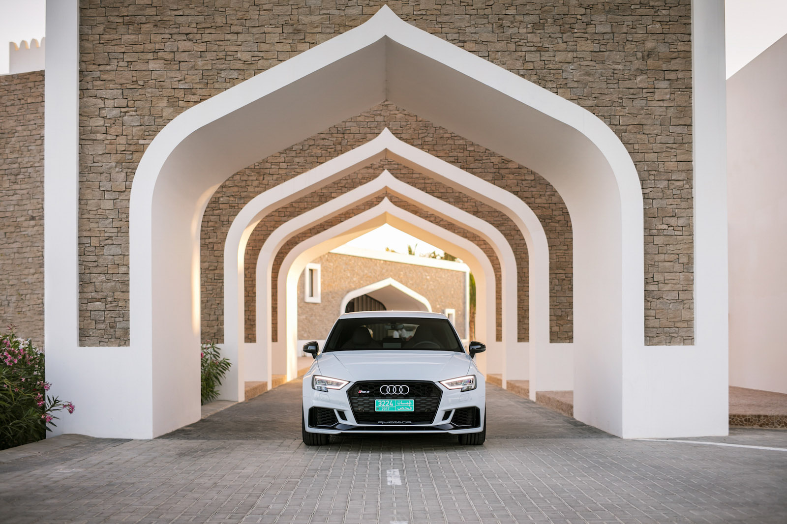 Staub aufwirbeln auf den Straßen des Sultanats Oman: Das ist der neue RS3 9