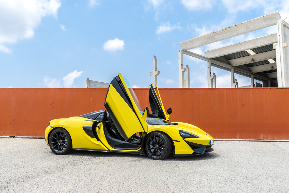 Drive Time With The New McLaren 570S Spider 3