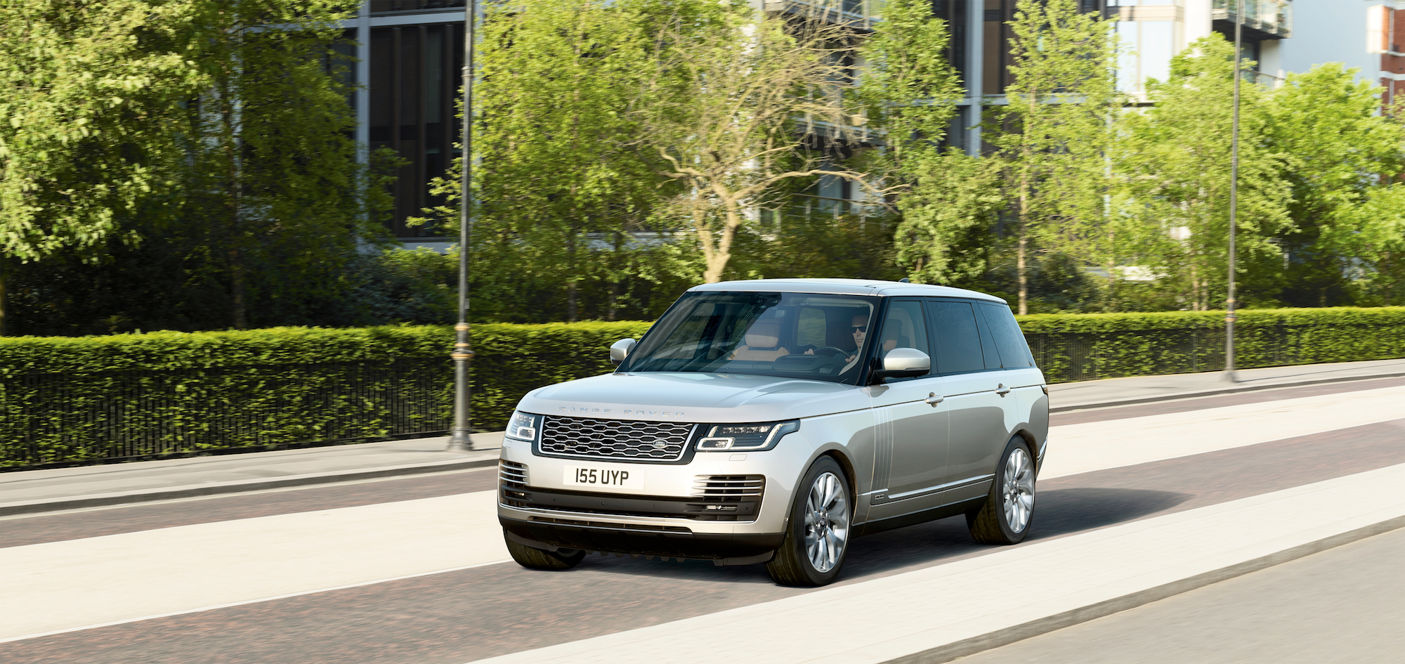 Lautloser Luxus: Der neue Range Rover als Plug-In Hybrid 2