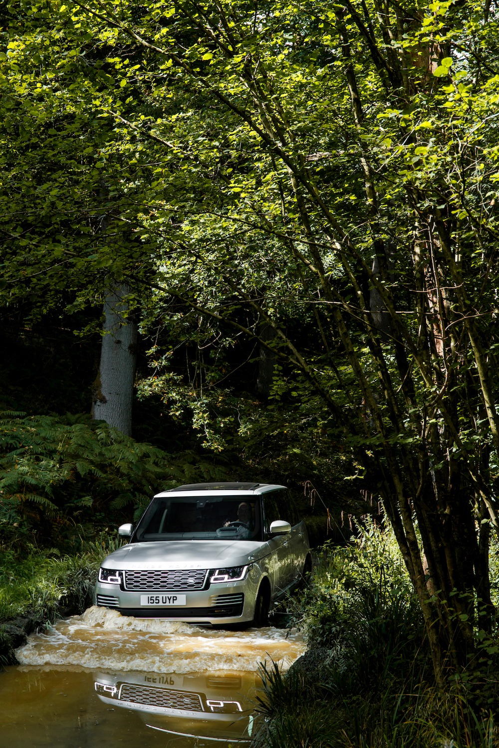 Lautloser Luxus: Der neue Range Rover als Plug-In Hybrid 4