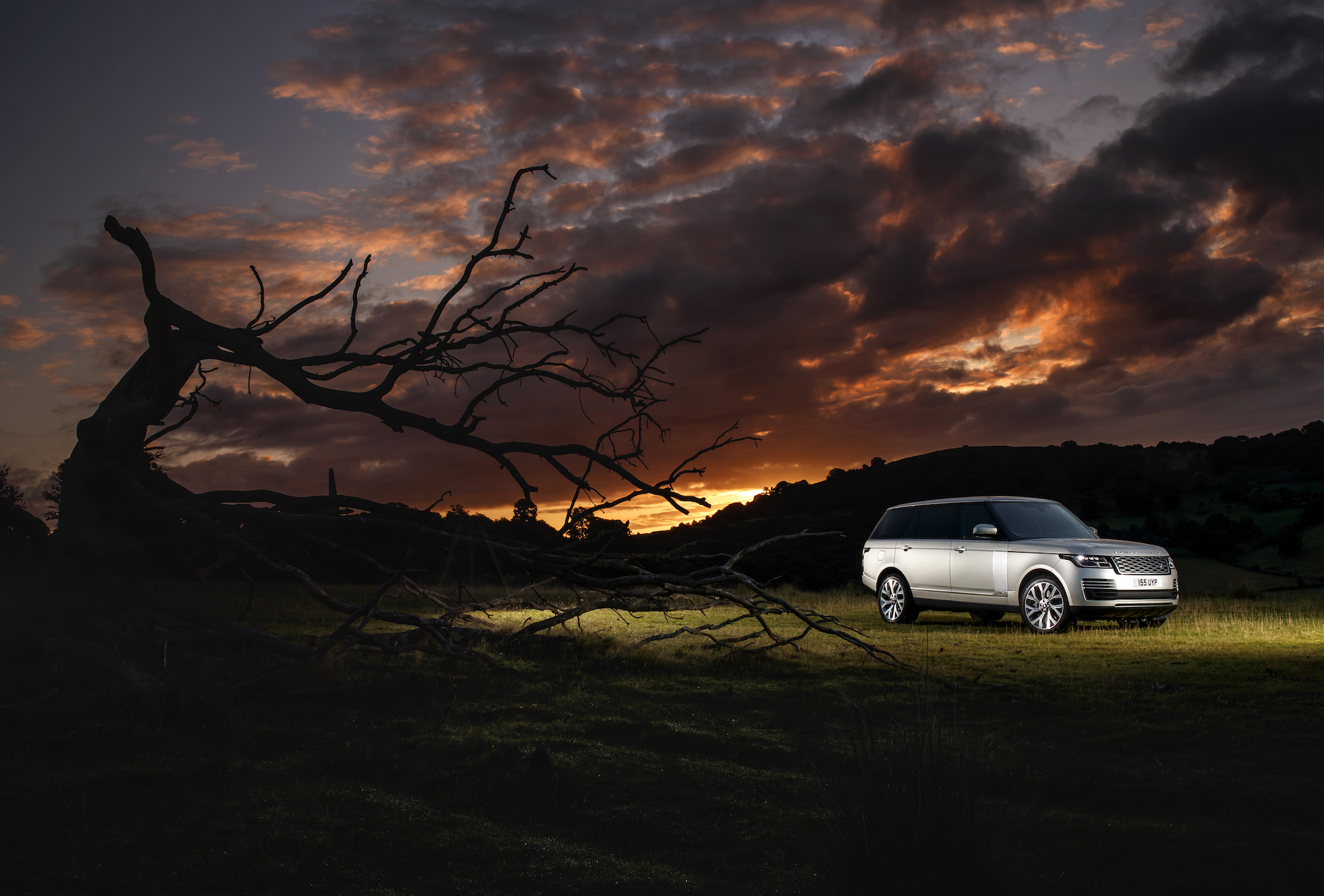 Lautloser Luxus: Der neue Range Rover als Plug-In Hybrid 7