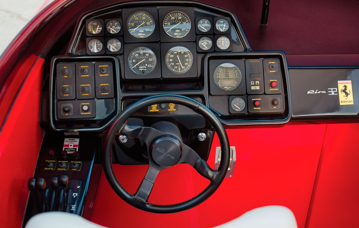 Eine Kooperation der Besten: Das Riva Ferrari Power Boat 8