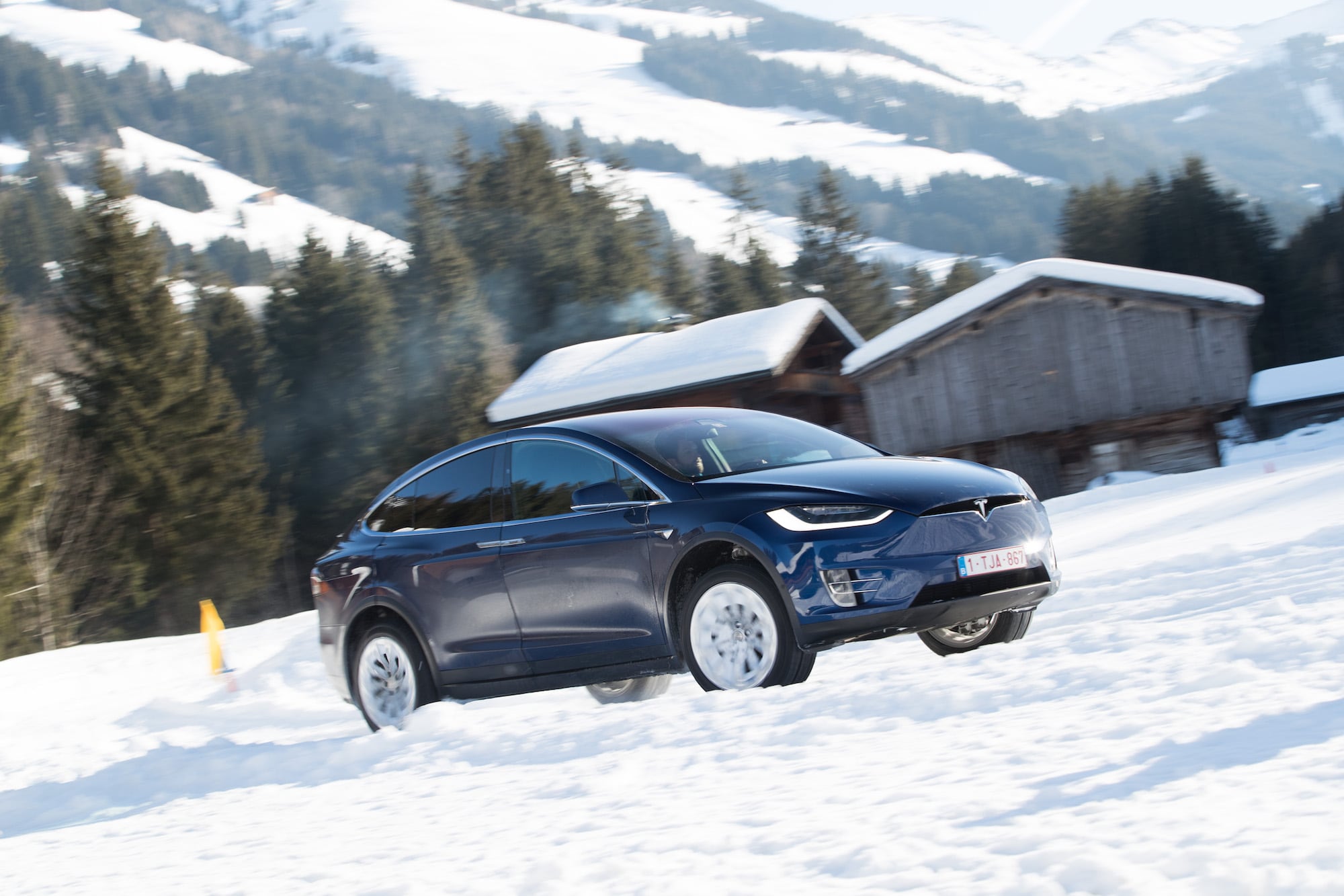 Härteprobe unter winterlichen Bedingungen: Die Tesla Winter Driving Experience 2