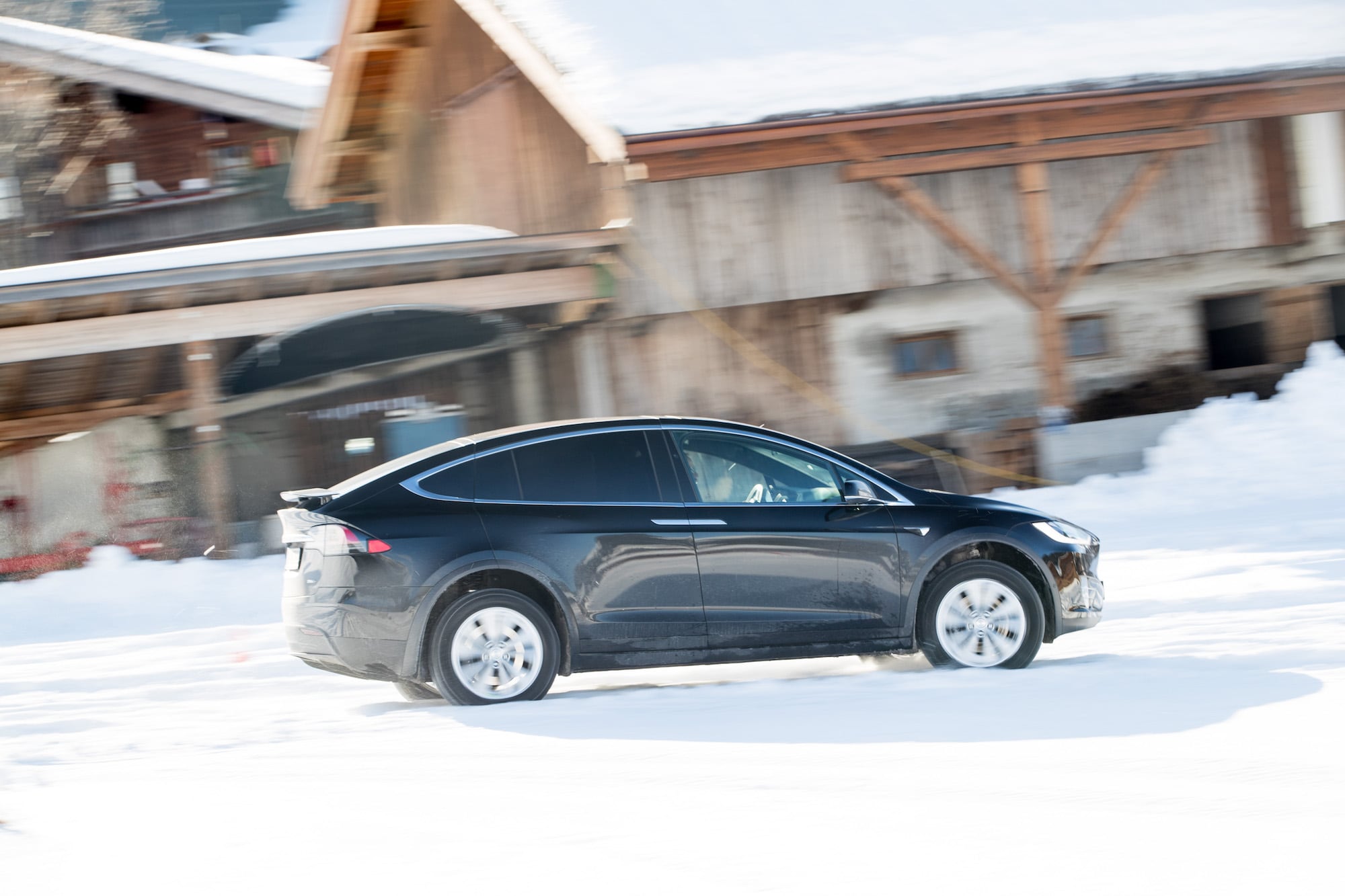 Härteprobe unter winterlichen Bedingungen: Die Tesla Winter Driving Experience 6