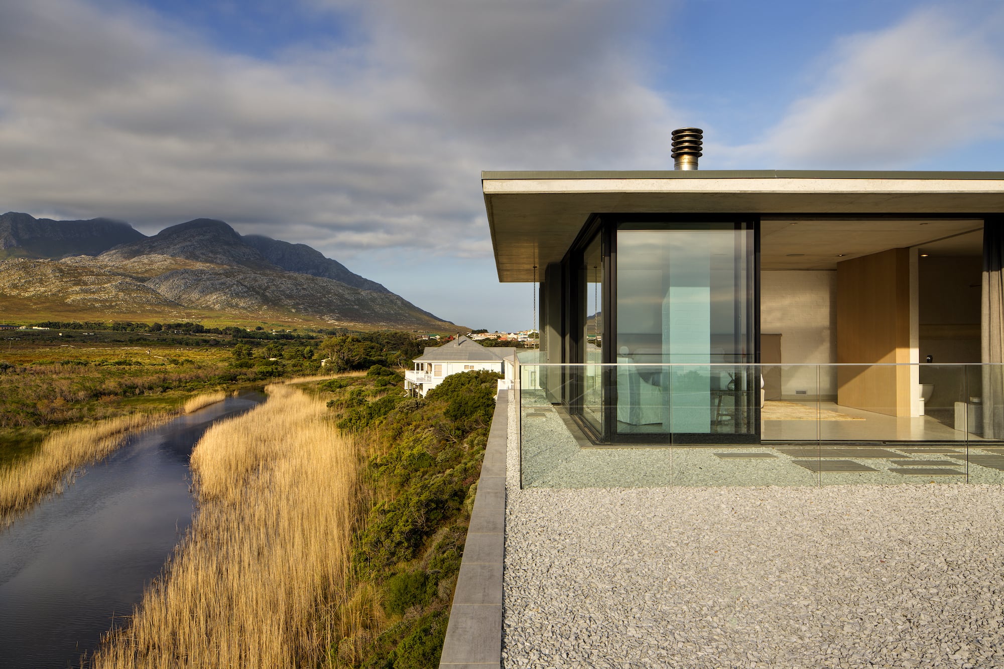 Das Restio River House in Südafrika von SAOTA 2
