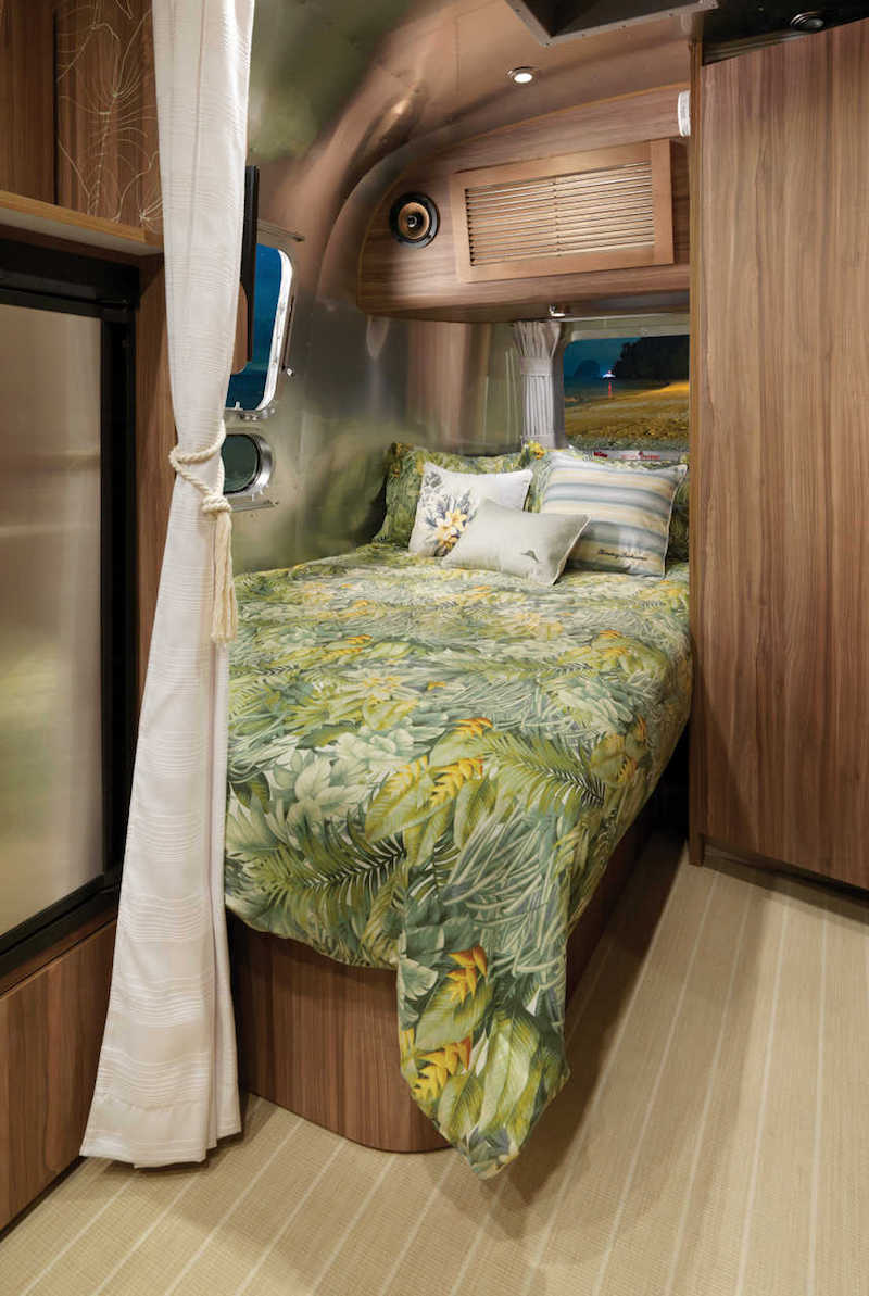 Airstream new Tommy Bahama Special Edition Travel Trailer 04