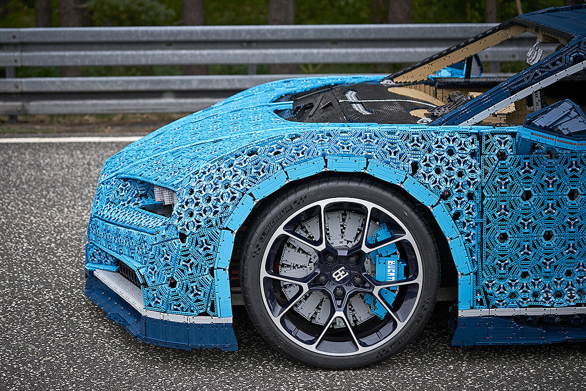 LEGO baut funktionstüchtigen, lebensgroßen Bugatti Chiron nach 4