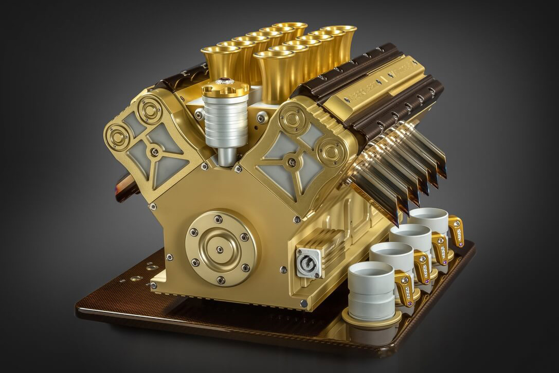 Kein V12 bringt mehr Power als dieser: Die Espresso Veloce Royale 01 Espressomaschine 2