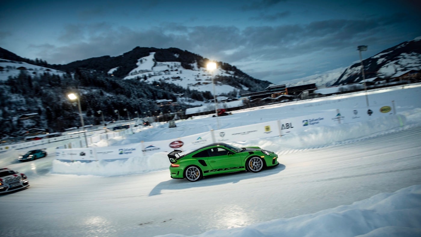Porsche auf Schnee und Eis: Cayman GT4 Rallye und neuer 911 in den Alpen 3