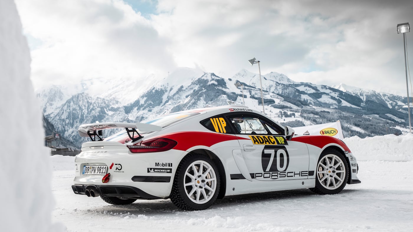 Porsche auf Schnee und Eis: Cayman GT4 Rallye und neuer 911 in den Alpen 4