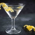 Der perfekte Martini: So wird er gemacht (Rezept & Zubereitung)