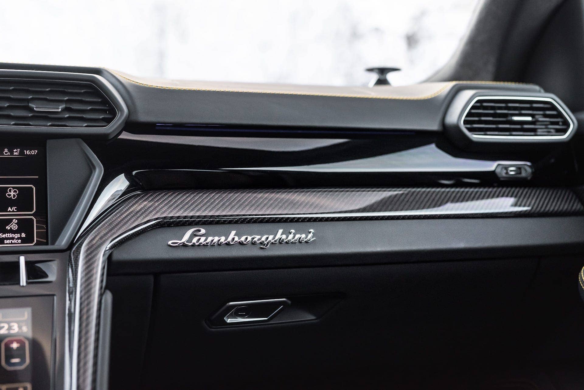 Extra böse: Der Lamborghini Urus von Manhart Performance 4