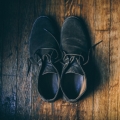Wildleder-Schuhe: Diese Pflege-Hacks verlängern die Lebensdauer Deiner Lieblinge