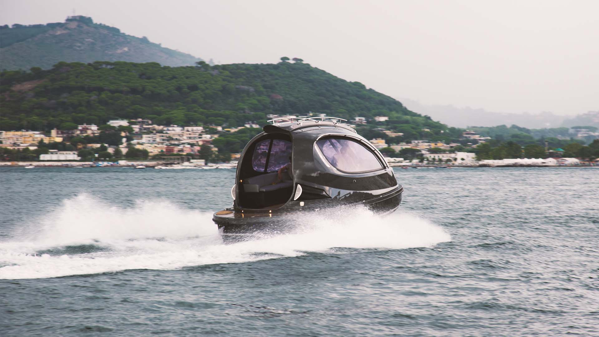 Ein perfektes Spielzeug für den Sommer: Das Jet Capsule Royal Version 011 Motorboot 8