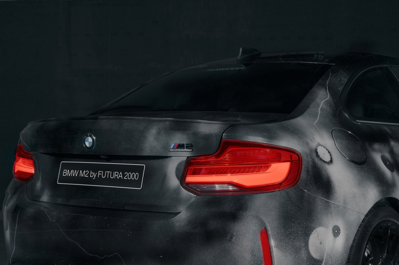 BMW x FUTURA 2000: Exklusive Sondermodelle des BMW M2 Competition 6
