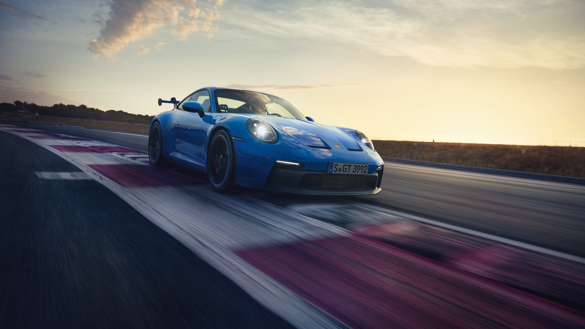 Der Porsche 911 GT3: Ein Rennsportler erobert die Straße 3